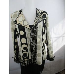 Unbraded Untaged Woven Jacket Women Beige Black White